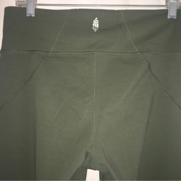 Large-Free People Movement High Rise 7/8 Genesis Secret Moss Green Leggings - Picture 10 of 17
